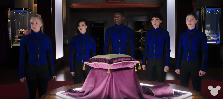     Secret Society of Second-Born Royals - pojawił się zwiastun z polskim dubbingiem